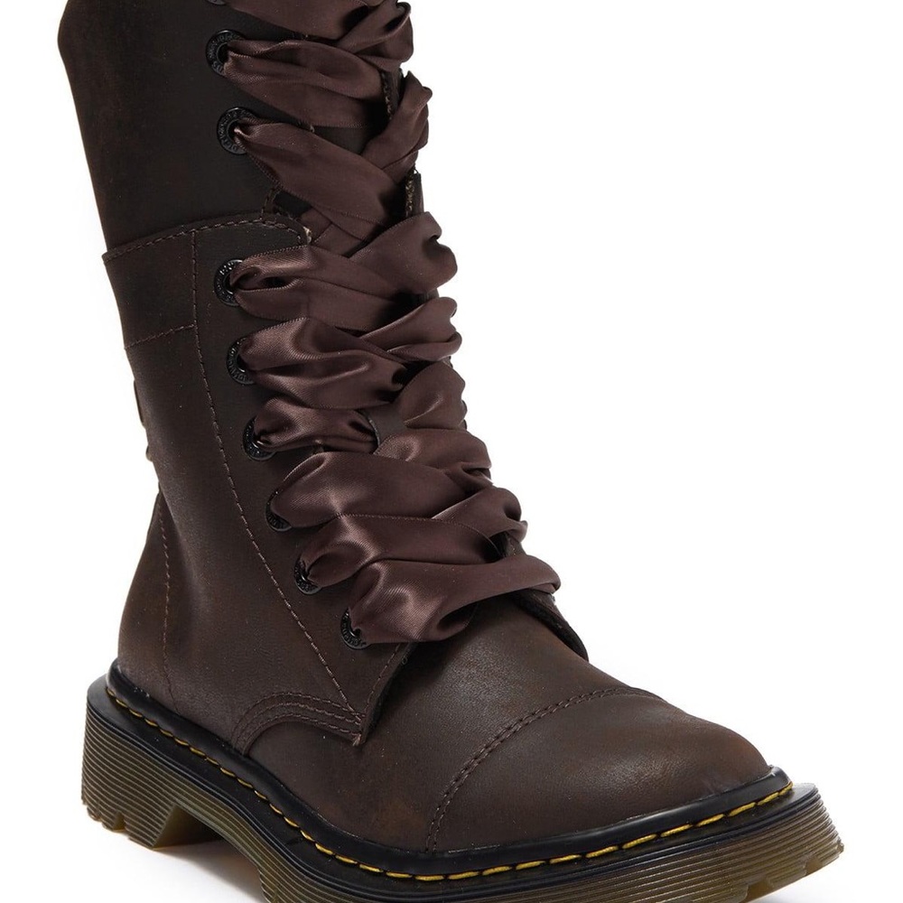 Doc Marten Yuba Boot (combat boot, ribbon laces)